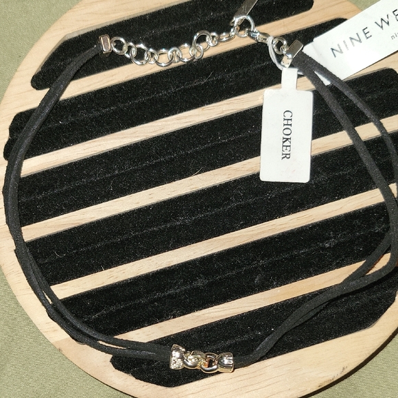 NWT Nine West Black Leather Choker Necklace with Silver Details - Picture 1 of 2